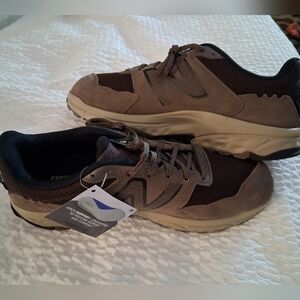 New Balance Mens Fresh Foam MT510WB6 H2O Resist Trail Running Shoe, Size 13